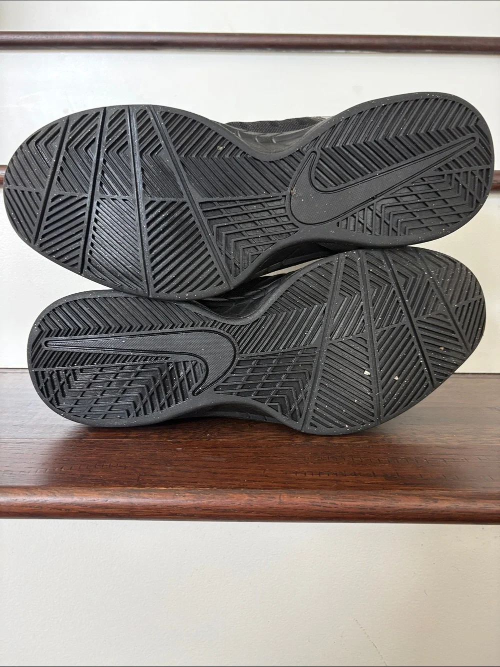 Nike Air Visi Pro 6 Black and great color way bball shoes